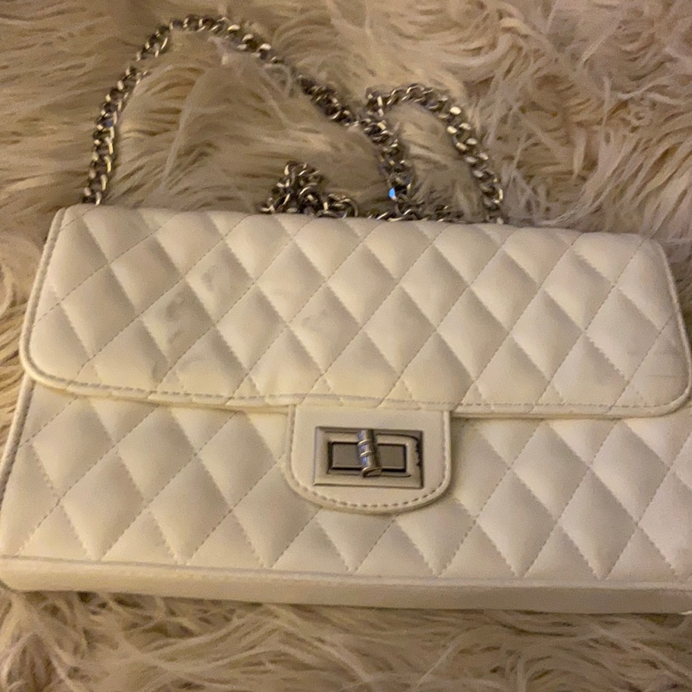 White 👜 forever 21